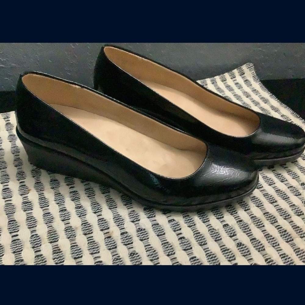 Elegant Black Wedge Shoes for Women